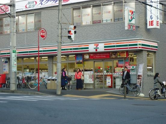 セブンイレブン「横浜大倉山店」の画像