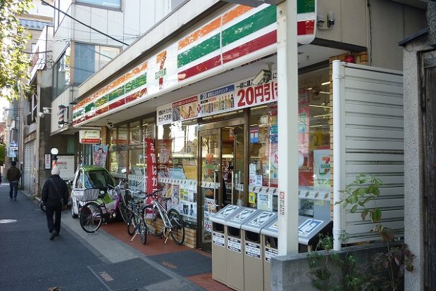 セブンイレブン「横浜浅間町店」の画像