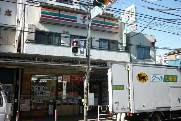 セブンイレブン「横浜山元町店」の画像