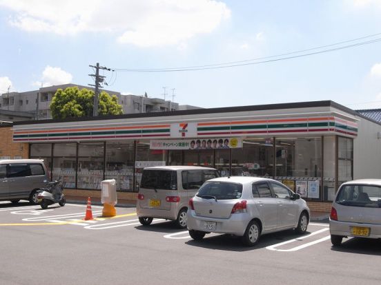 セブン－イレブン　東大阪中鴻池町店の画像