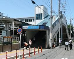 鶴間駅の画像