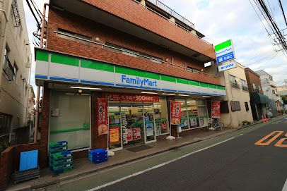 ファミリーマート 井の頭四丁目店の画像