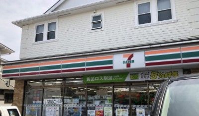 セブンイレブン 横須賀大津町店の画像