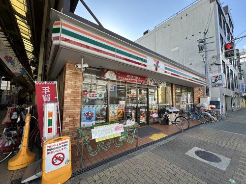  セブンイレブン 大阪三泉市場通の画像