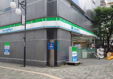 ファミリーマート 弁天町駅前店の画像
