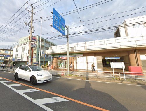 ファミリーマート 横浜立場駅店の画像