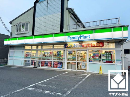 ファミリーマート そがわ千町店の画像