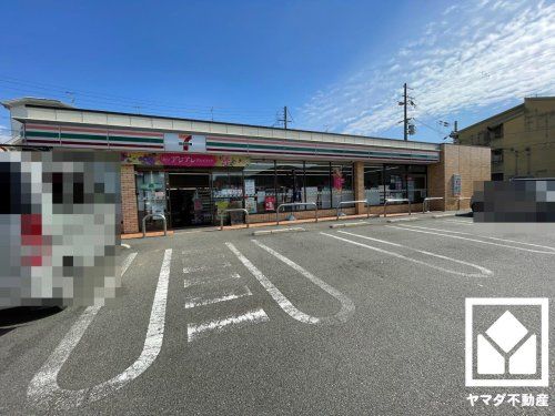 セブンイレブン 宇治五ヶ庄店の画像