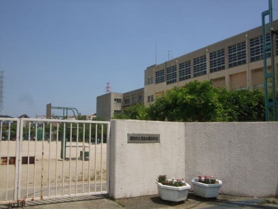 尼崎市立武庫の里小学校の画像