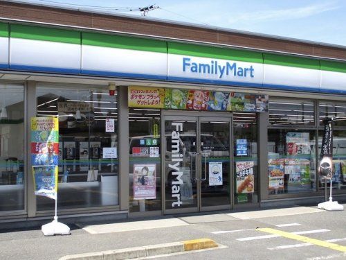 ファミリーマート 川口伊刈店の画像