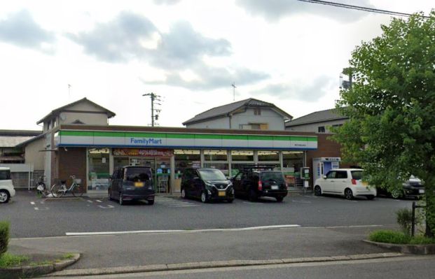 ファミリーマート 春日井高山町店の画像