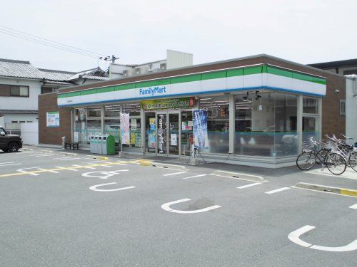 ファミリーマート 西脇南本町店の画像