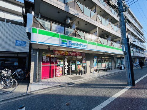 ファミリーマート 深草龍大前店の画像