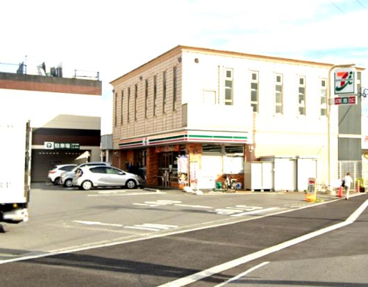 セブンイレブン 横浜戸塚町日之出橋店の画像