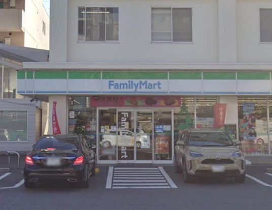 ファミリーマート 曙四丁目店の画像