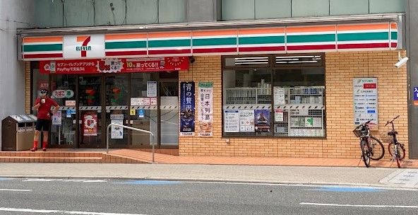 セブンイレブン 大阪靱本町1丁目店の画像