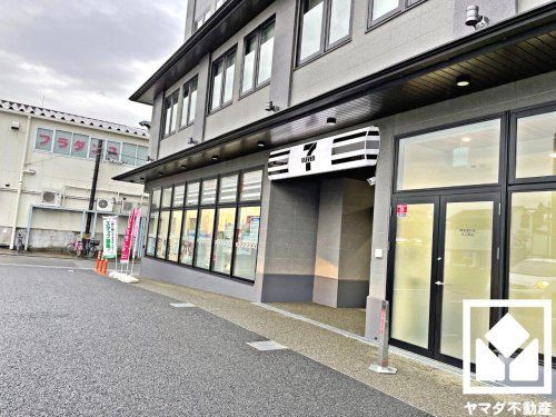 セブンイレブン 京都九条大宮店の画像