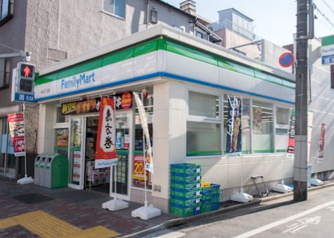 ファミリーマート　牡丹３丁目店の画像