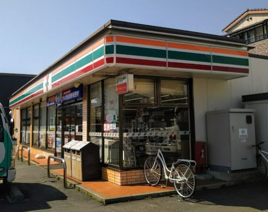 セブンイレブン 名古屋剣町店の画像