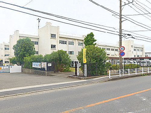 座間市立ひばりが丘小学校の画像