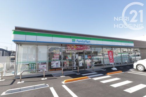 ファミリーマート 武蔵村山伊奈平店の画像