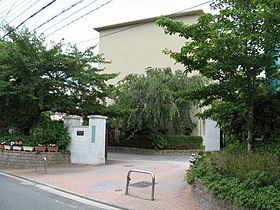京都市立下鴨中学校の画像