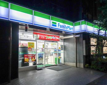 ファミリーマート 江戸川橋駅西店の画像