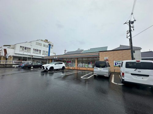セブン-イレブン 八王子石川西店の画像