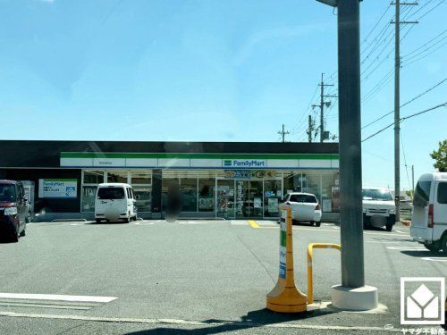 ファミリーマート 京田辺草内店の画像