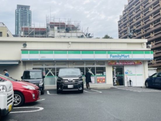 ファミリーマート 松崎町店の画像