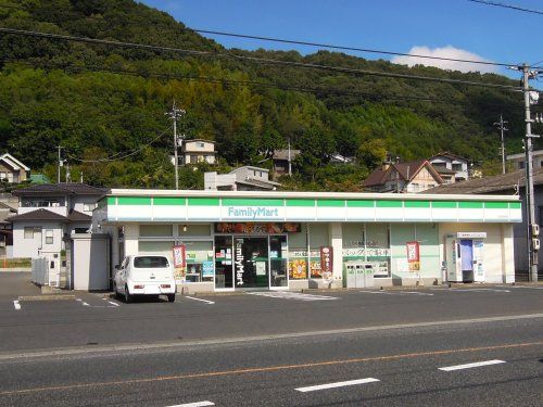 ファミリーマート 笠岡中央店の画像