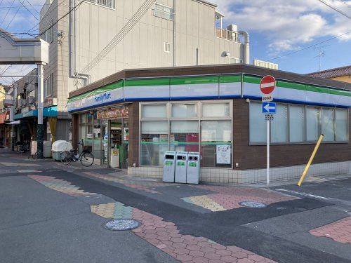 ファミリーマート 大宮二丁目店の画像