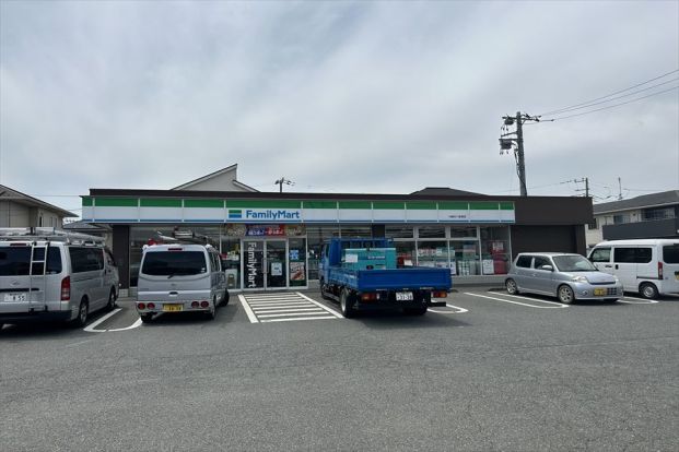 ファミリーマート 川越府川高畑店の画像