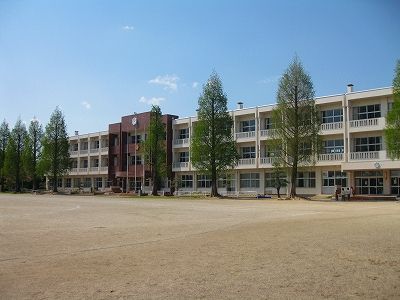 笠間市立友部第二小学校の画像