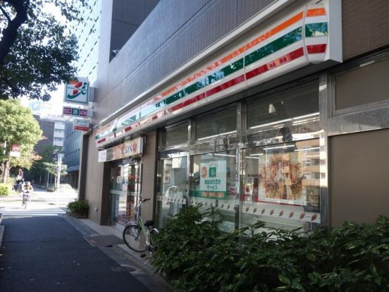 セブンイレブン 新宿水道町中央店の画像