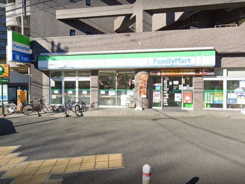 ファミリーマート 町田駅南口店の画像
