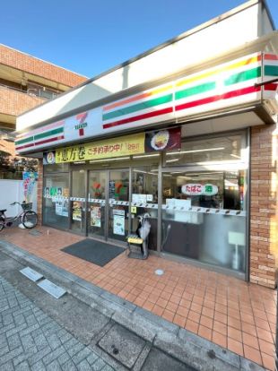 セブンイレブン 足立日ノ出町店の画像