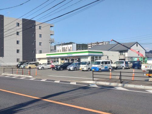 ファミリーマート 粕屋門松店の画像