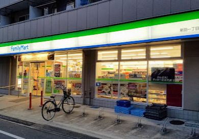 ファミリーマート 新田一丁目店の画像