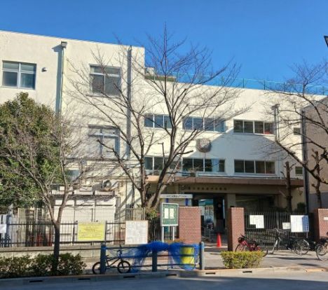 荒川区立大門小学校の画像