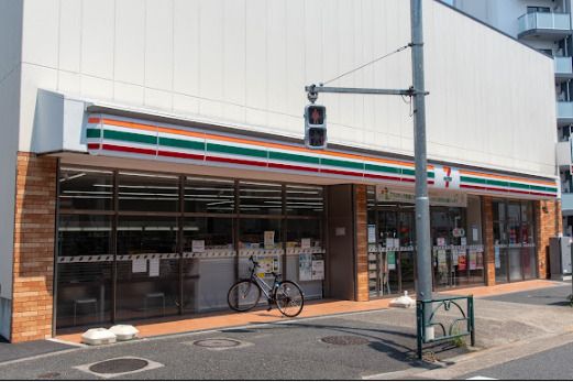 セブン-イレブン 大田区山王春日橋店の画像