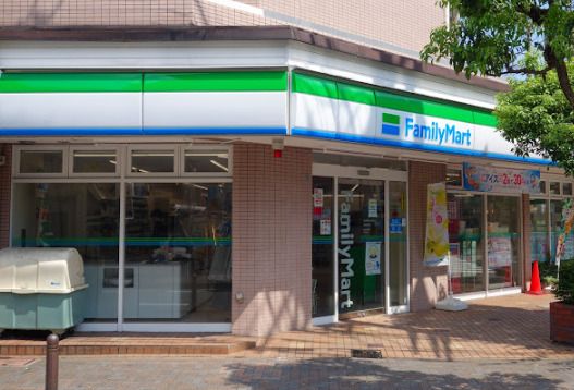 ファミリーマート 大森北店の画像