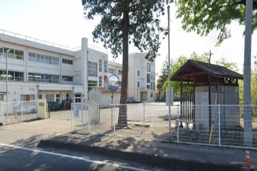 桐生市立新里中央小学校の画像