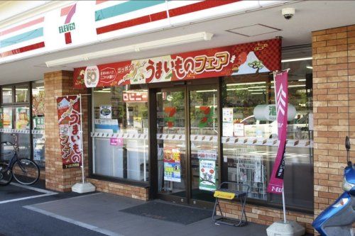 セブンイレブン 戸田新曽南店の画像