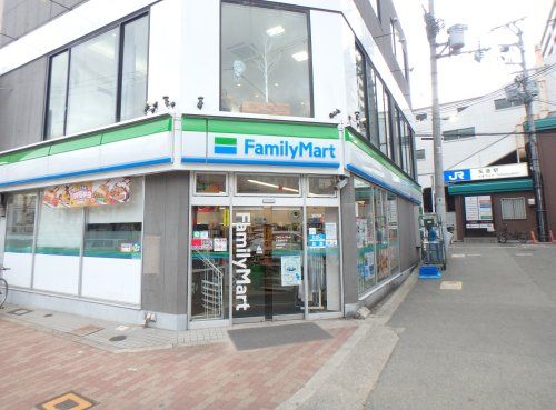 ファミリーマート 玉造駅前店の画像