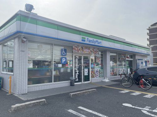 ファミリーマート遠里小野二丁目店の画像