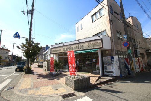 ラ バニーユ 南甲子園店の画像