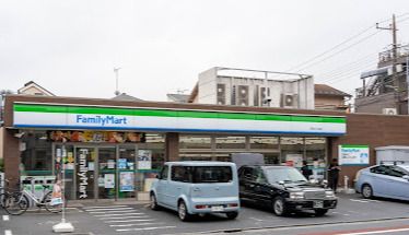 ファミリーマート 羽田六丁目店の画像