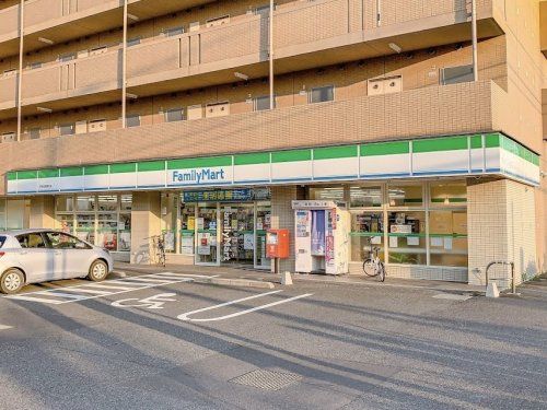 ファミリーマート 戸田全農通り店の画像