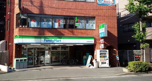 ファミリーマート 武蔵新城駅西店の画像